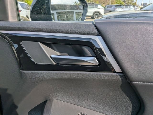 New 2026 Mitsubishi Outlander SE FWD image 31