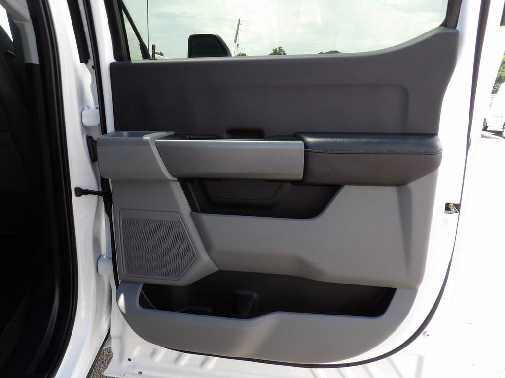 Used 2025 Ford F350 XLT AWD/4WD image 35
