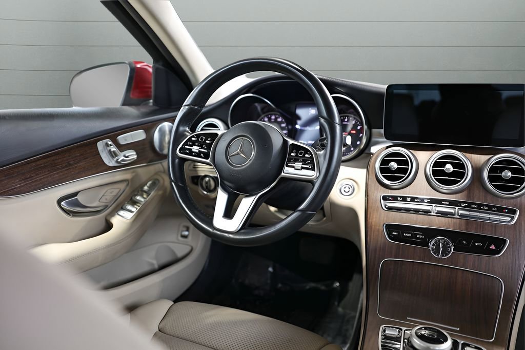 Used 2020 Mercedes-Benz C 300 4MATIC Sedan image 40