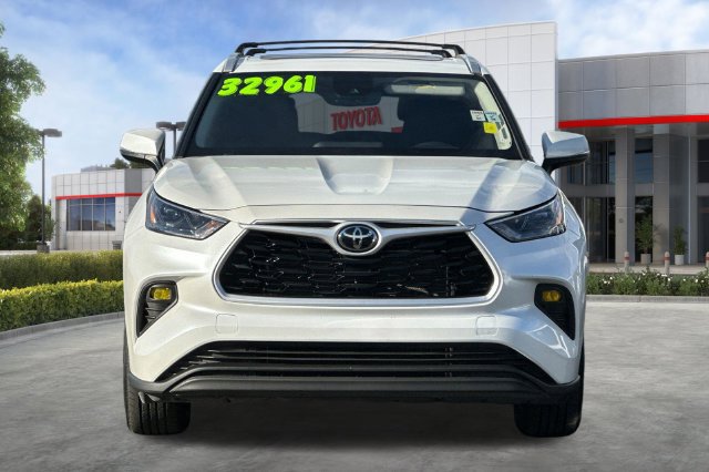 Used 2023 Toyota Highlander XLE FWD image 10