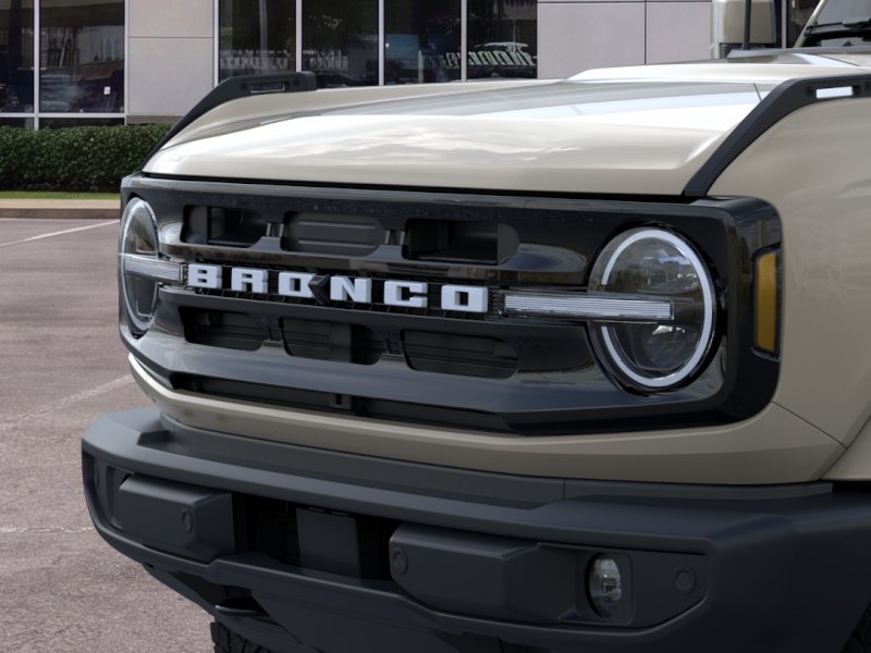 New 2026 Ford Bronco Outer Banks AWD/4WD image 19