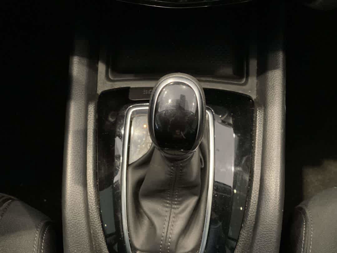 Used 2020 Nissan Rogue S AWD/4WD image 22