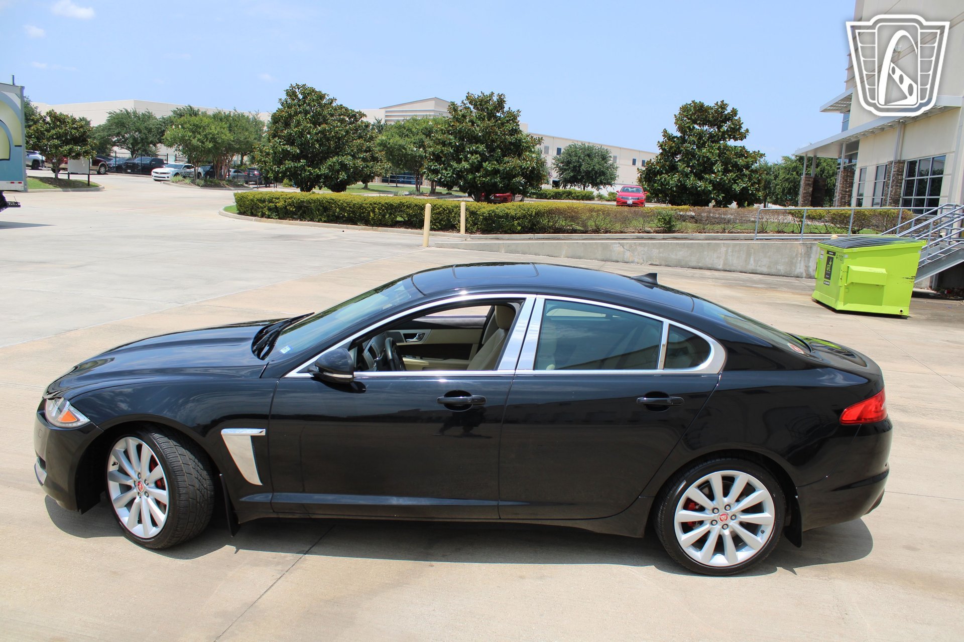 Used 2014 Jaguar XF 3.0 RWD image 22