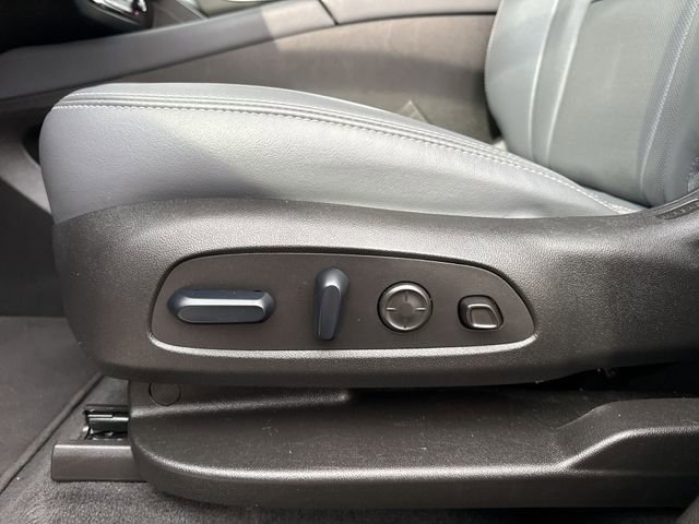 Used 2024 Buick Enclave Premium image 14