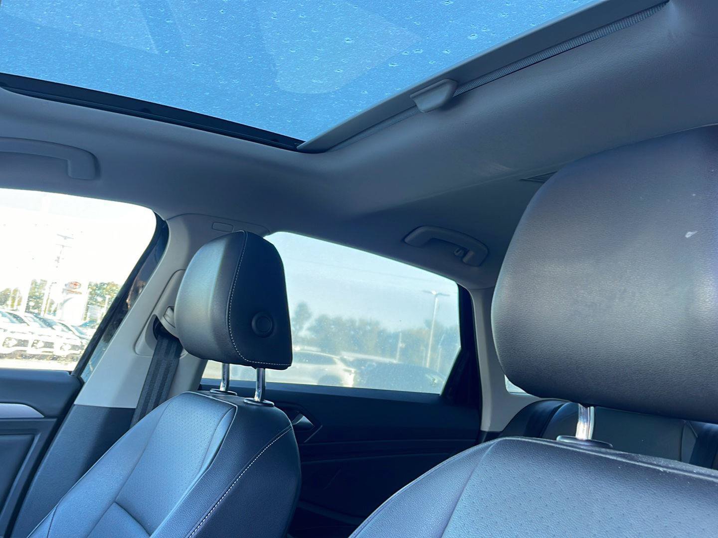 Used 2019 Volkswagen Jetta SE FWD image 6