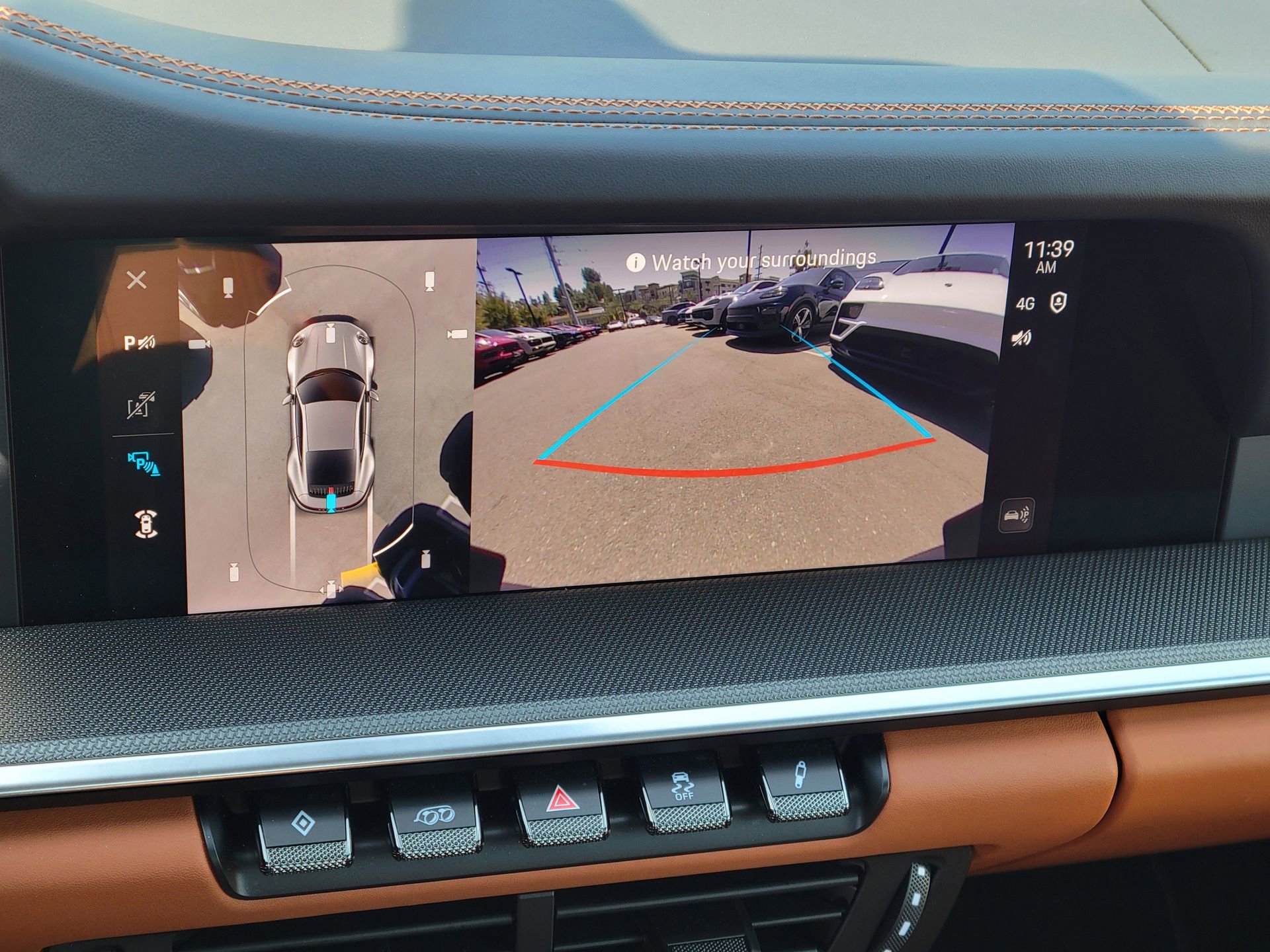 Used 2025 Porsche 911 Carrera RWD image 17