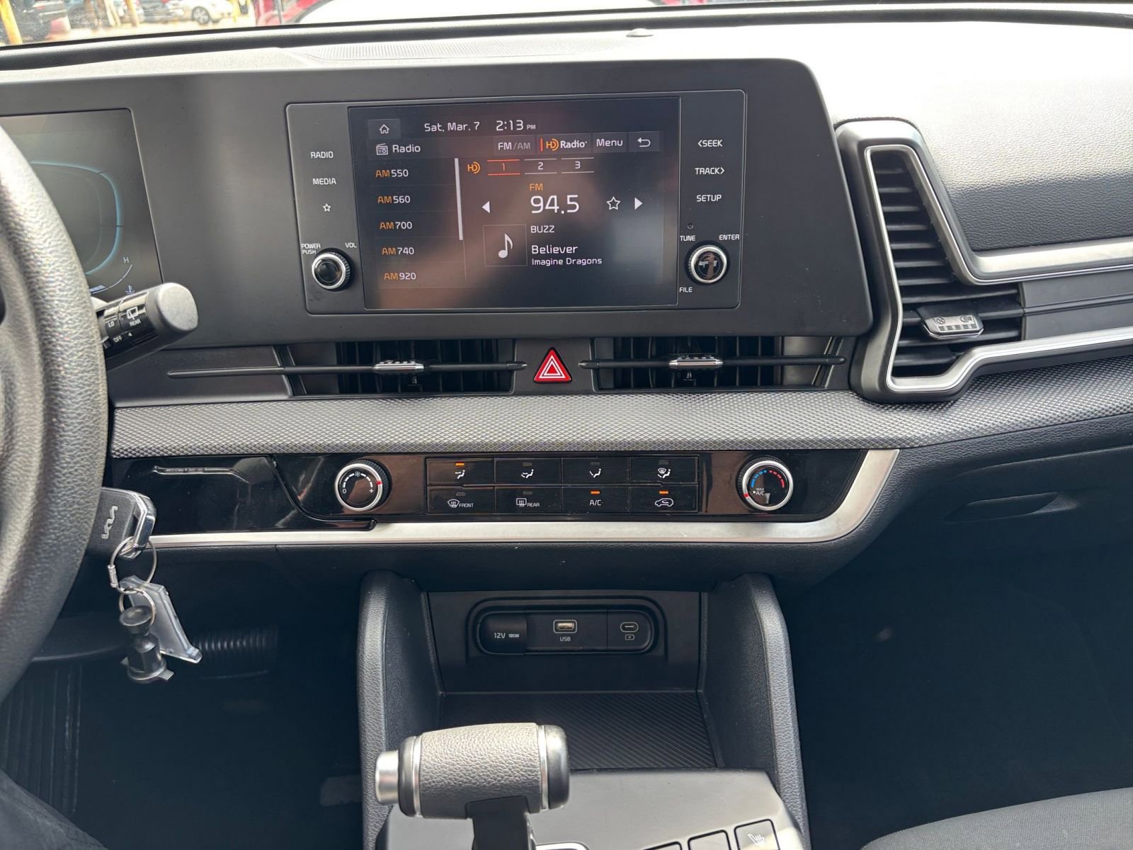 Used 2025 Kia Sportage LX image 17