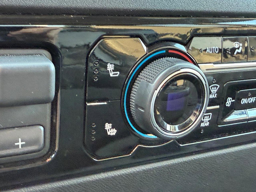 Used 2025 Chevrolet Silverado 1500 LT image 22