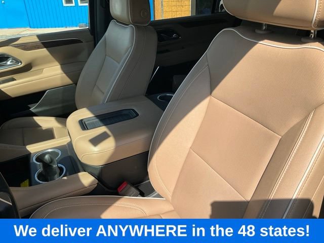 Used 2024 Chevrolet Suburban Premier AWD/4WD image 23