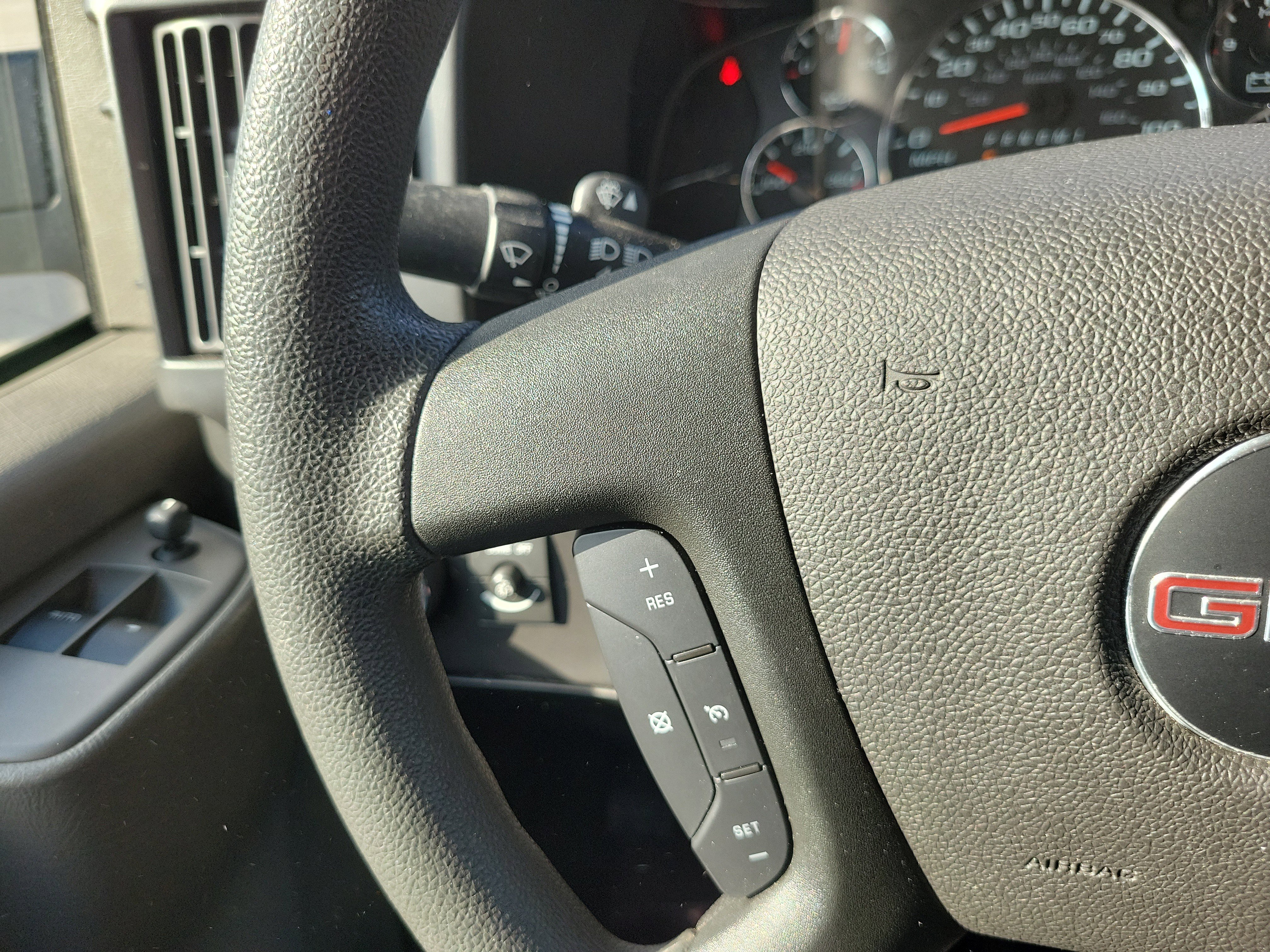 Used 2024 GMC Savana 2500 w/ Driver Convenience Package image 16