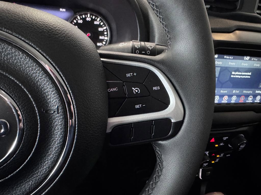 Used 2021 Jeep Renegade Latitude image 13