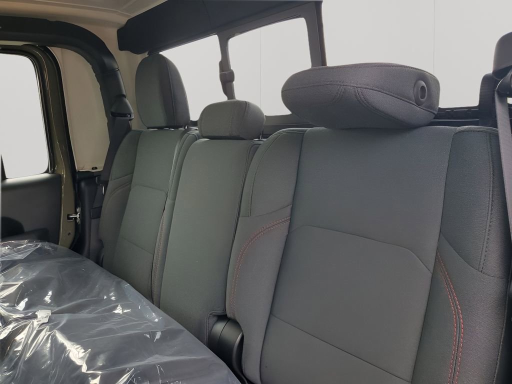 New 2025 Jeep Gladiator Rubicon w/ Convenience Group AWD/4WD image 23