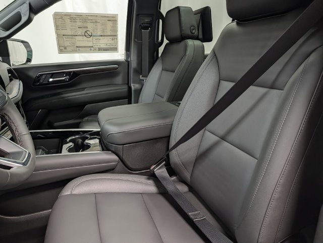 New 2027 Chevrolet Suburban Z71 w/ Z71 Off-Road Package AWD/4WD image 10