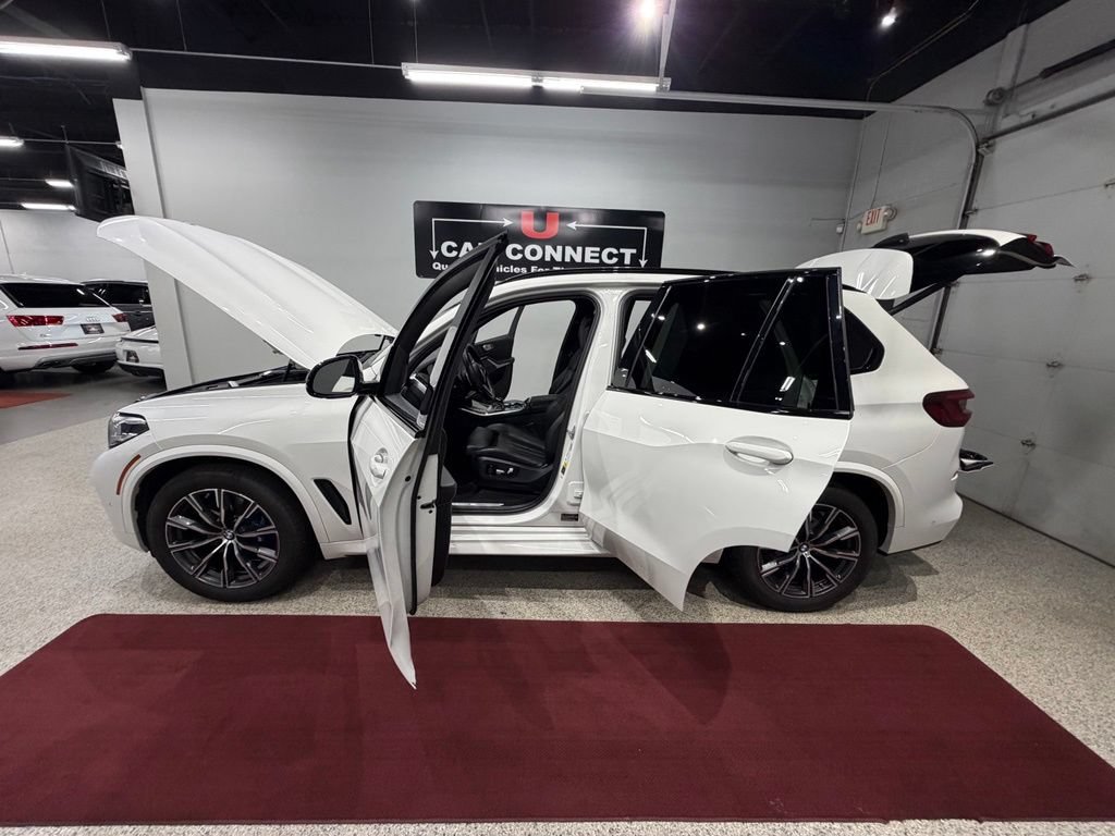 Used 2021 BMW X5 xDrive40i w/ M Sport Package AWD/4WD image 57