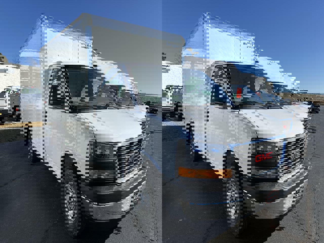 New 2025 GMC Savana 3500 w/ Power Convenience Package