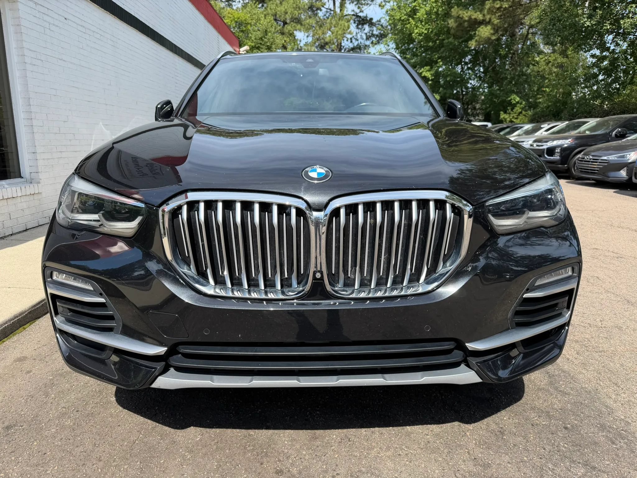 Used 2019 BMW X5 xDrive40i w/ Premium Package 2 AWD/4WD image 3