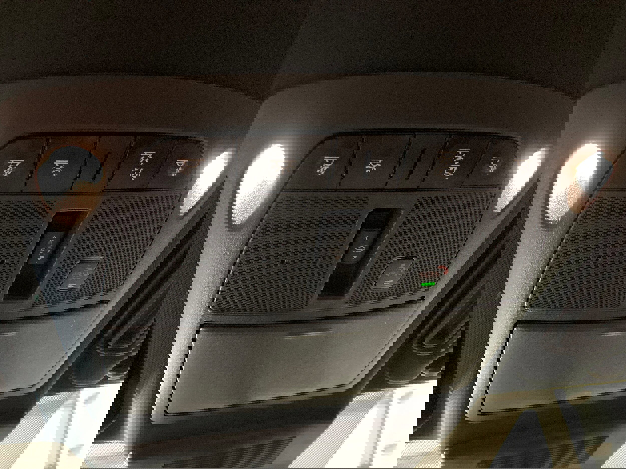 Used 2022 Nissan Armada Platinum w/ Captain's Chairs Package image 43