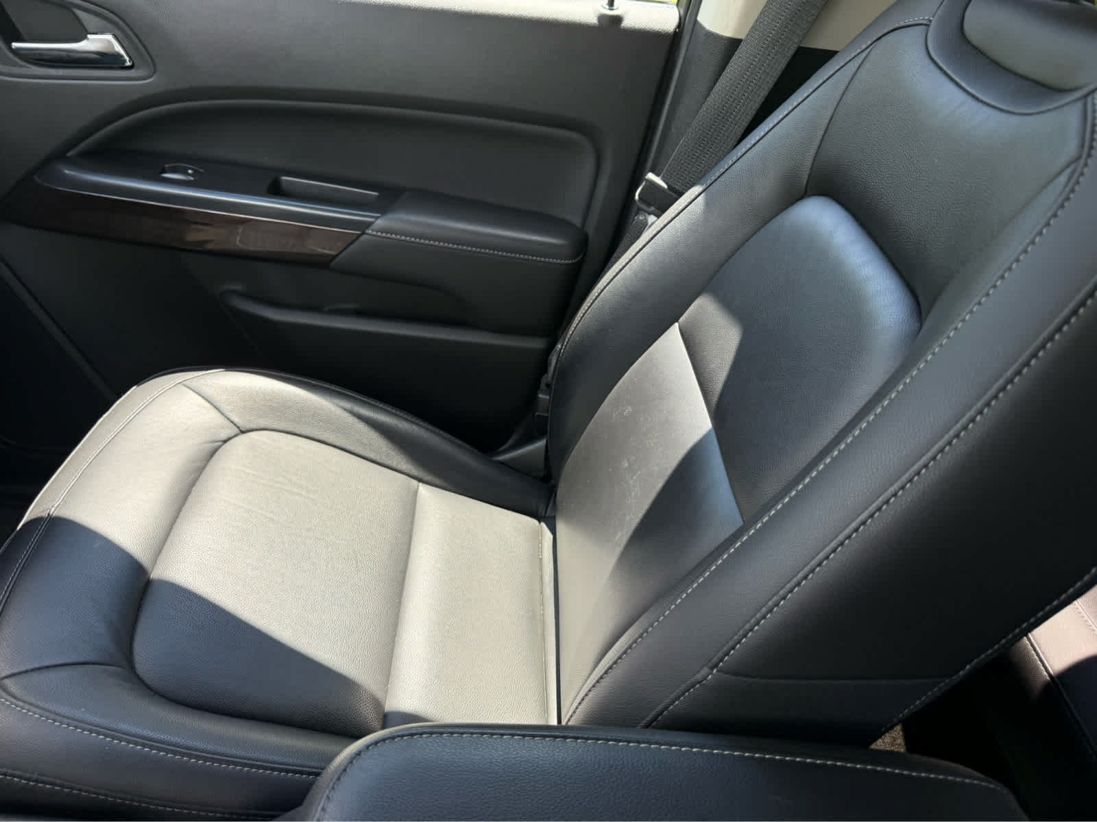 Used 2017 GMC Canyon SLT w/ Driver Alert Package AWD/4WD image 36