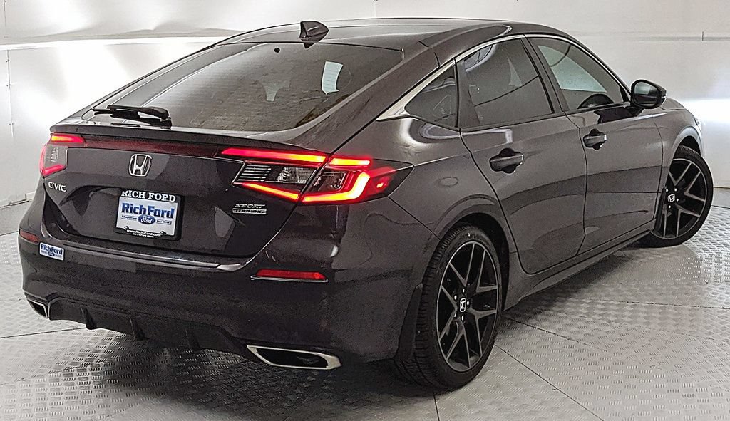 Used 2022 Honda Civic Sport Touring image 3
