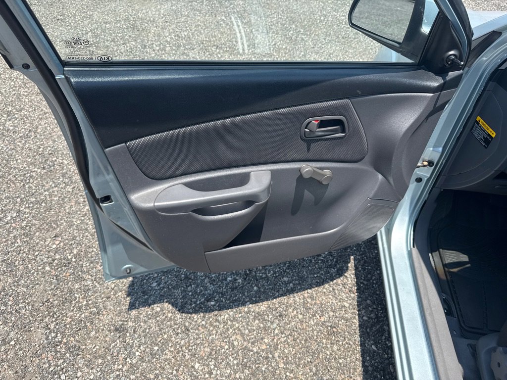 Used 2006 Kia Rio Sedan image 21