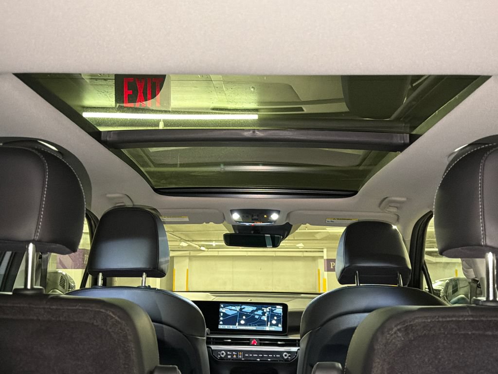 Certified 2025 Kia Sorento EX w/ Panoramic Sunroof Package FWD image 8