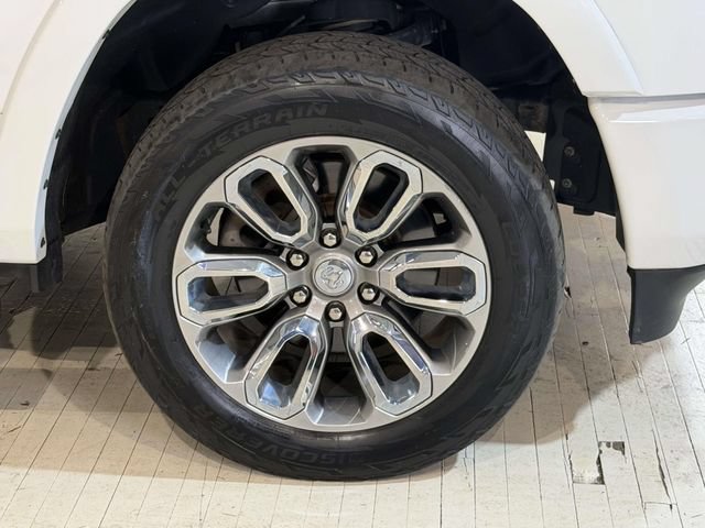 Used 2020 RAM 1500 Laramie w/ Sport Appearance Package AWD/4WD image 13