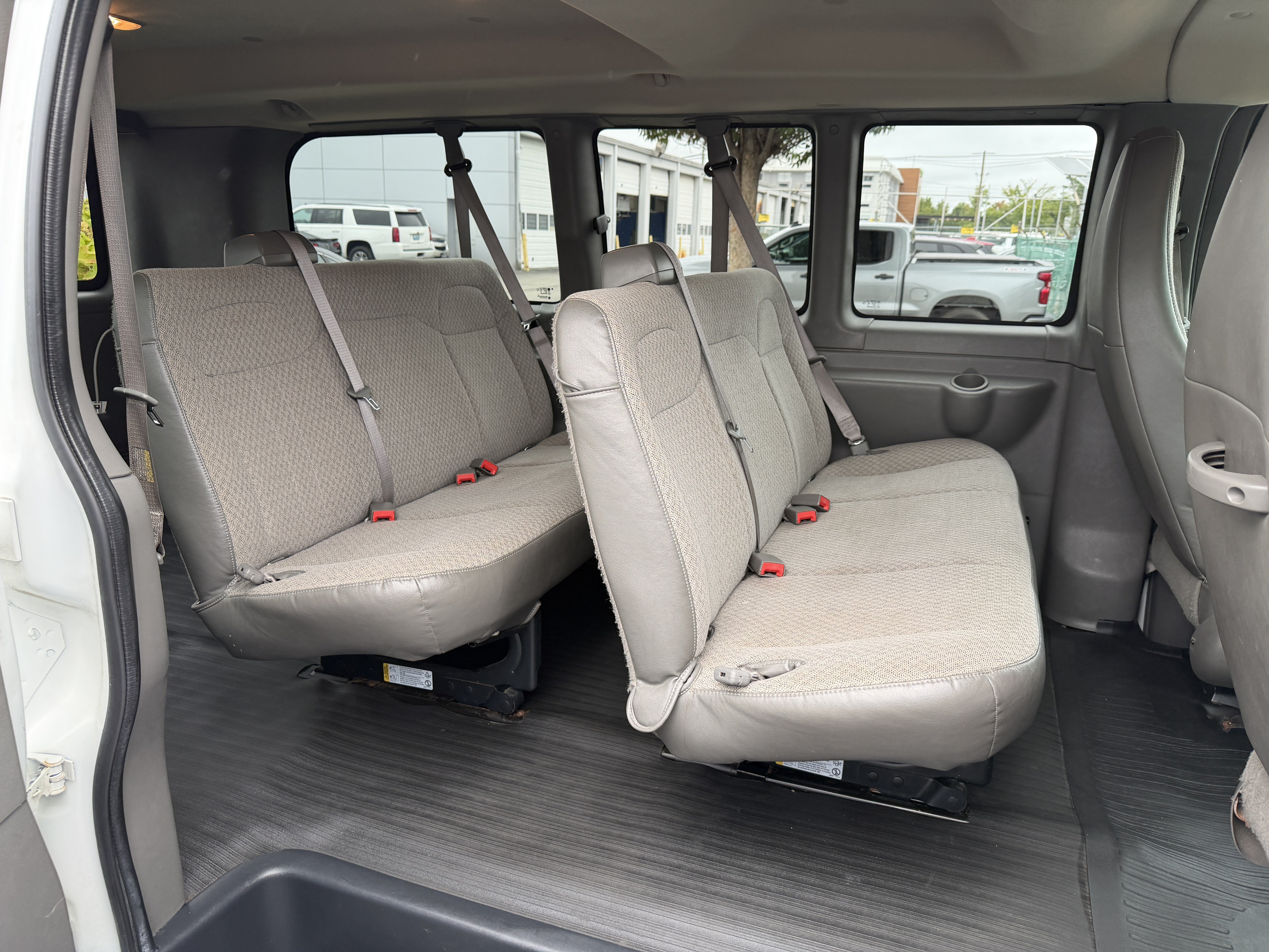 Used 2013 Chevrolet Express 1500 LS RWD image 22