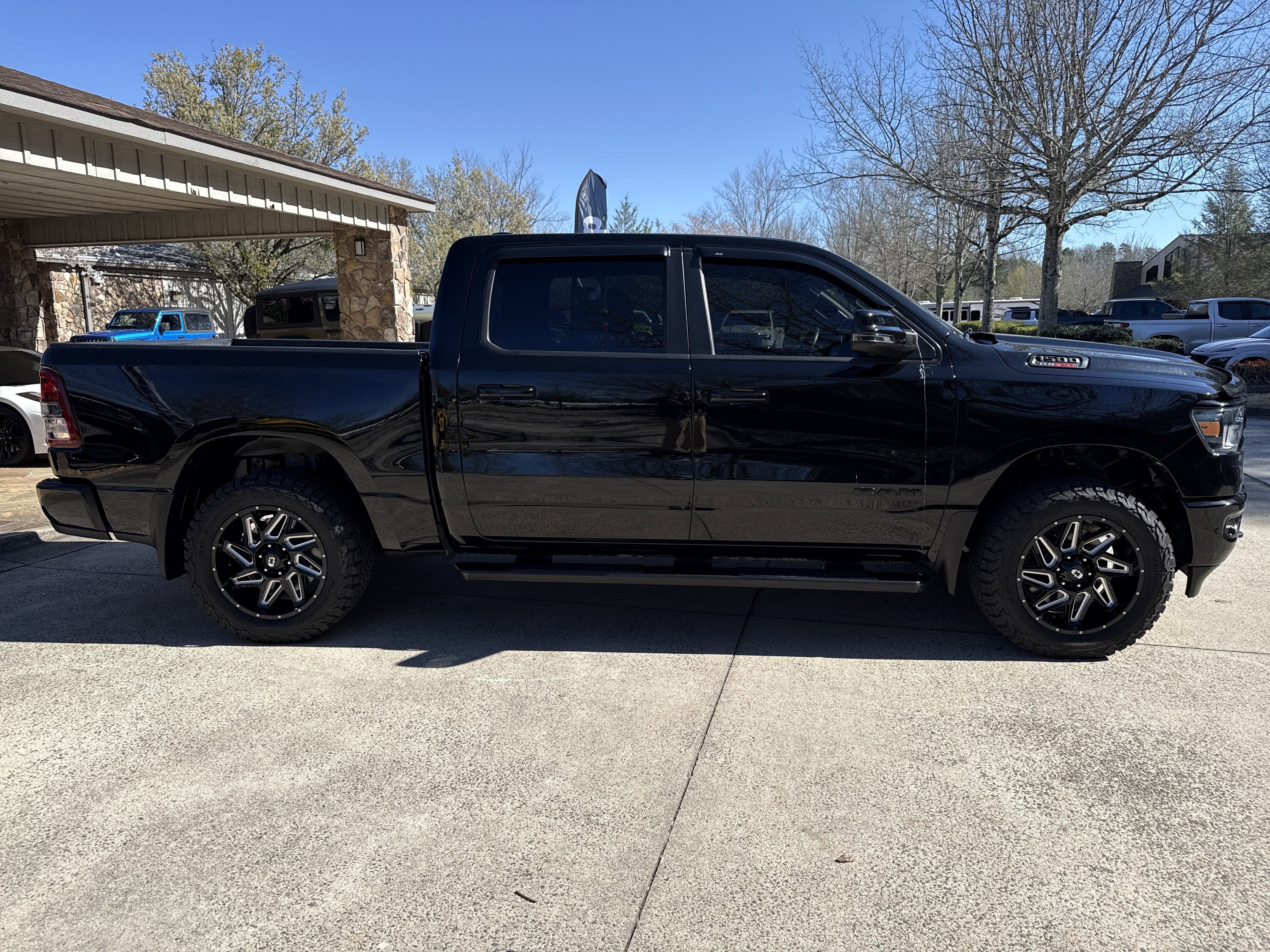 Used 2023 RAM 1500 Big Horn image 8
