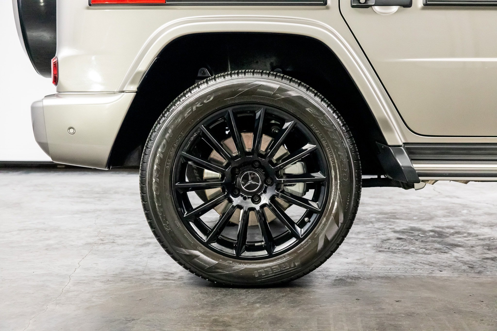 Used 2023 Mercedes-Benz G 550 image 28