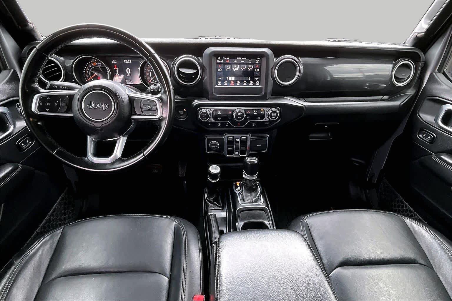 Used 2020 Jeep Wrangler Unlimited Sahara AWD/4WD image 15