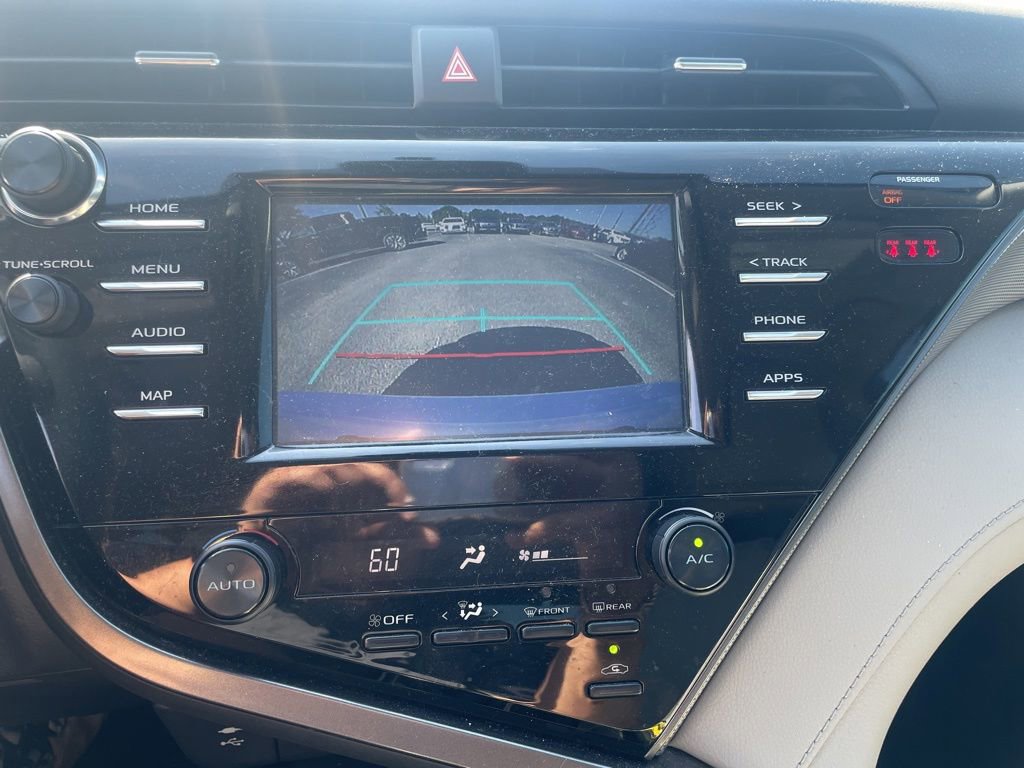 Used 2019 Toyota Camry SE FWD image 22