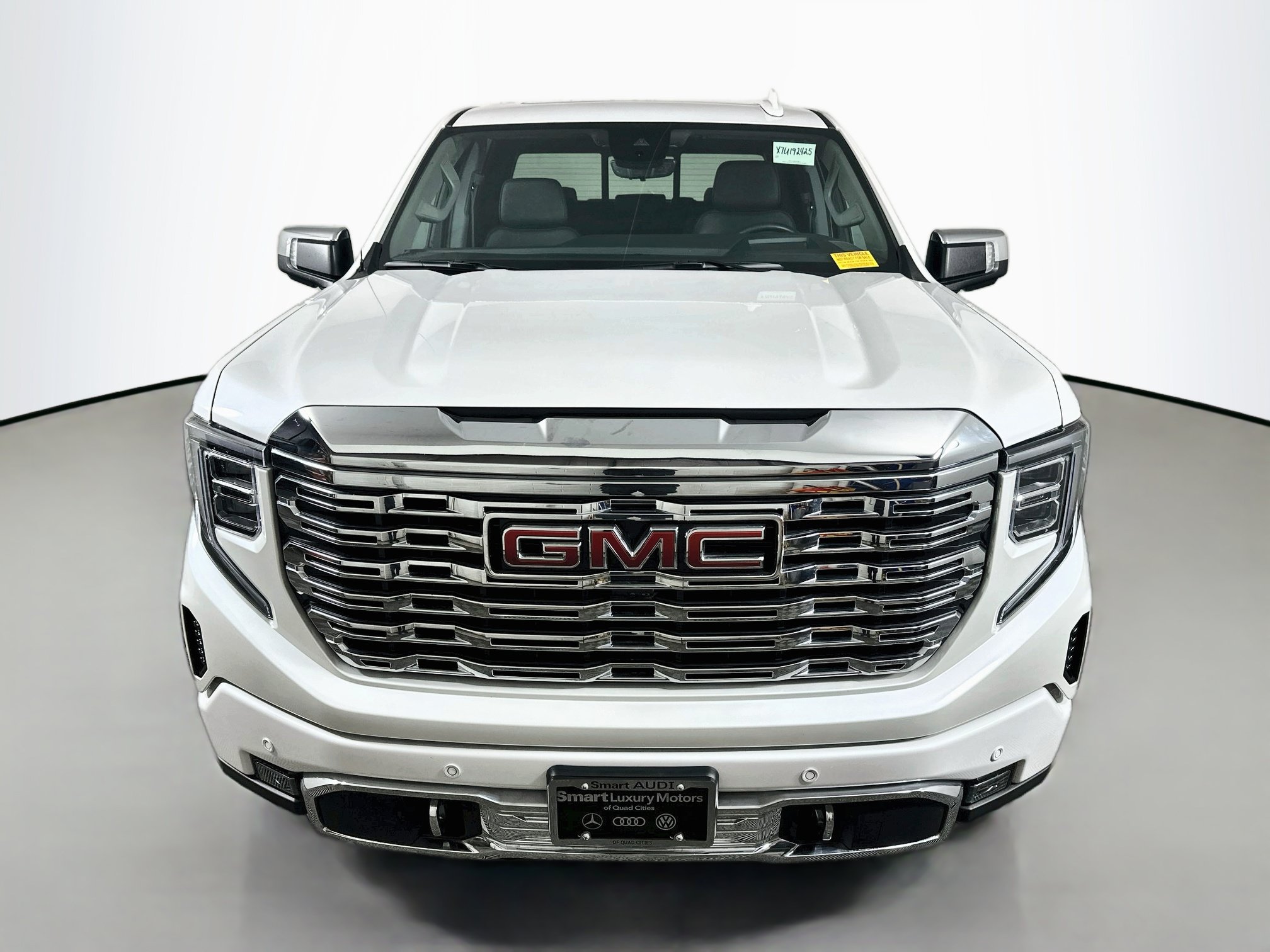 Used 2024 GMC Sierra 1500 Denali w/ Denali Reserve Package AWD/4WD image 2