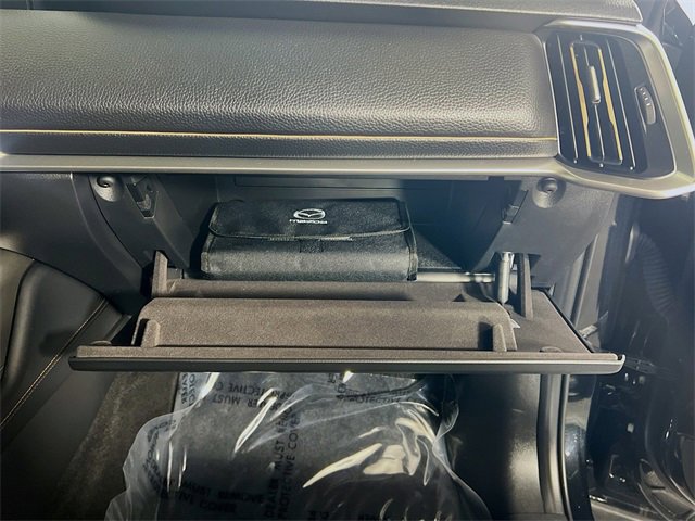 Used 2025 MAZDA CX-70 Plug-In Hybrid w/ Premium Pkg image 30