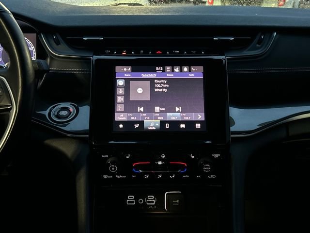 Used 2022 Jeep Grand Cherokee L Laredo image 26