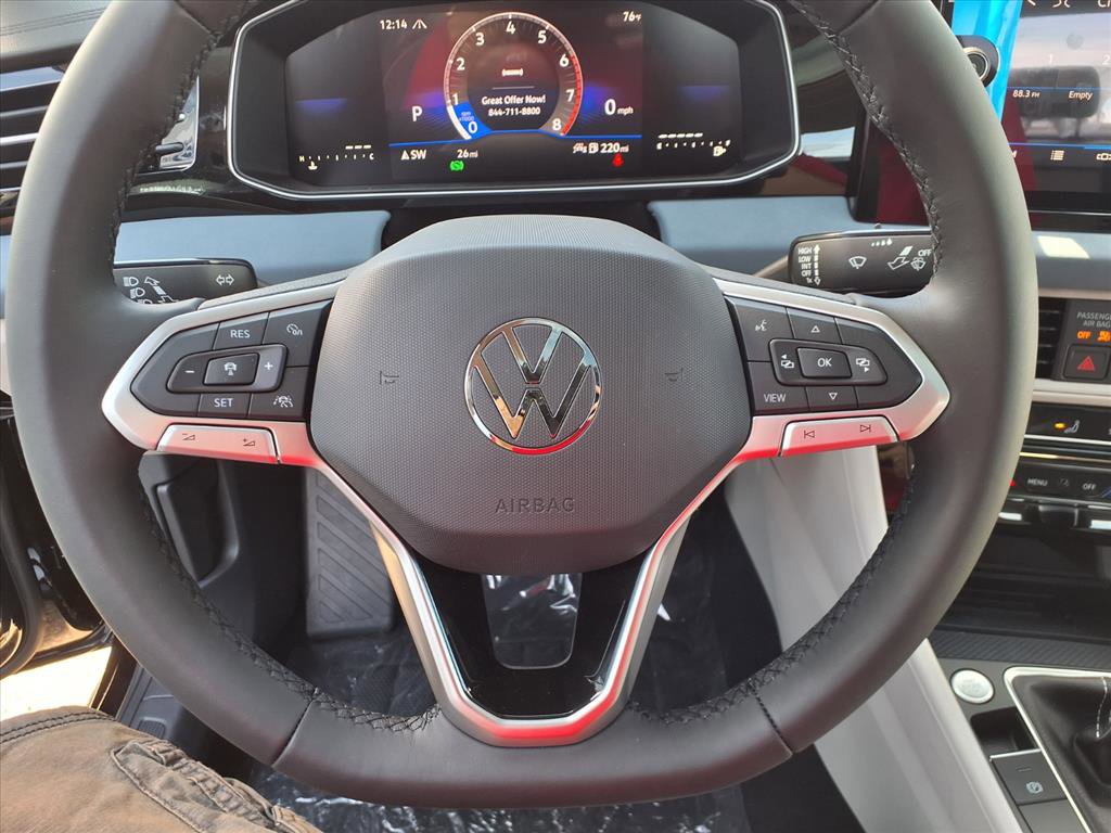 New 2025 Volkswagen Jetta SE image 12