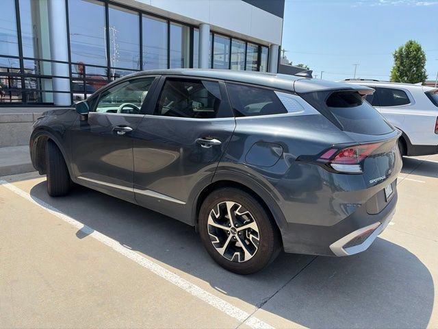 Used 2024 Kia Sportage EX FWD image 3