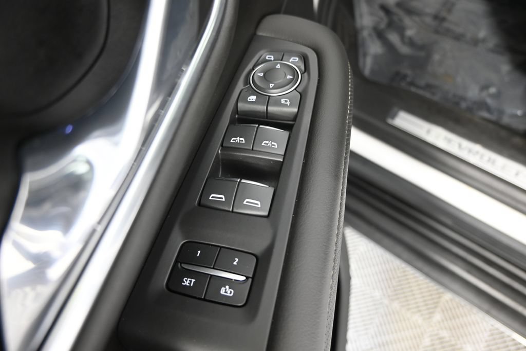 Used 2021 Chevrolet Suburban Premier w/ Premium Package AWD/4WD image 21
