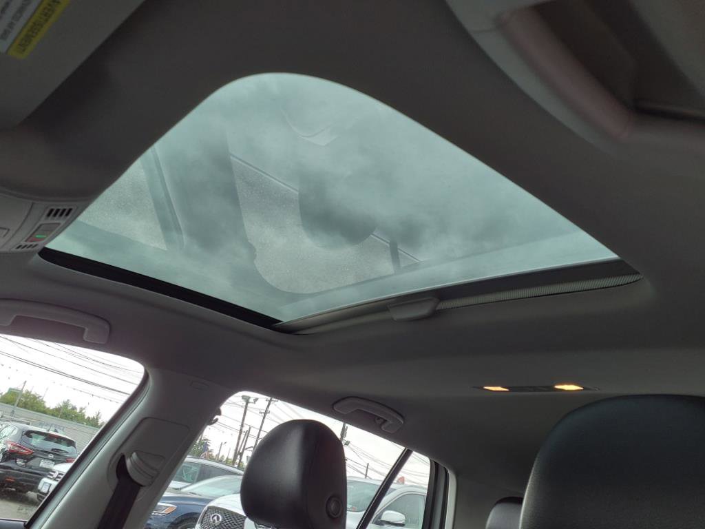 Used 2021 Volkswagen Golf 4-Door image 13