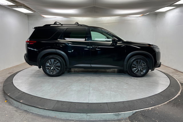 Used 2022 Nissan Pathfinder SV w/ SV Black Package FWD image 6