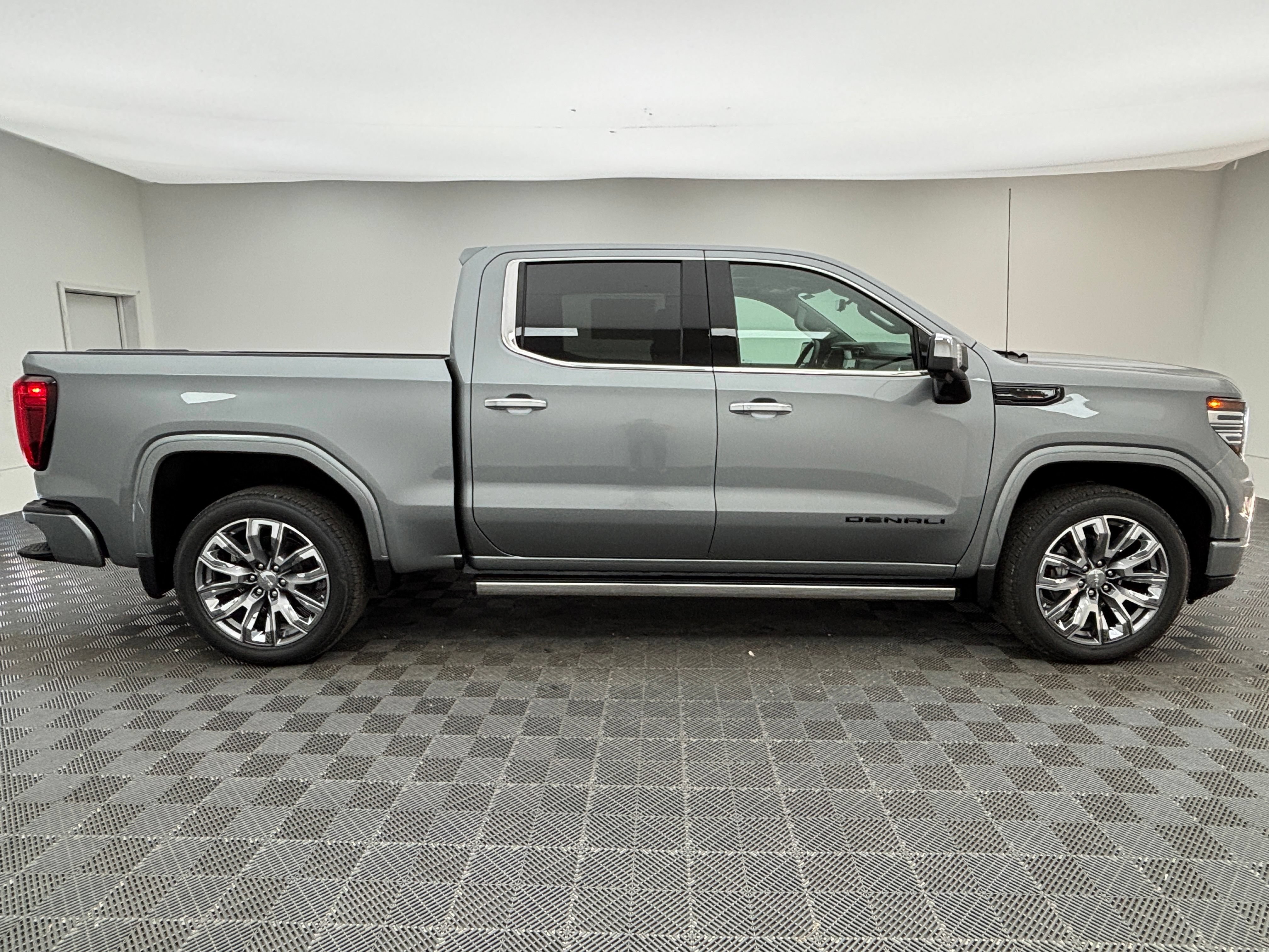 New 2026 GMC Sierra 1500 Denali AWD/4WD image 10