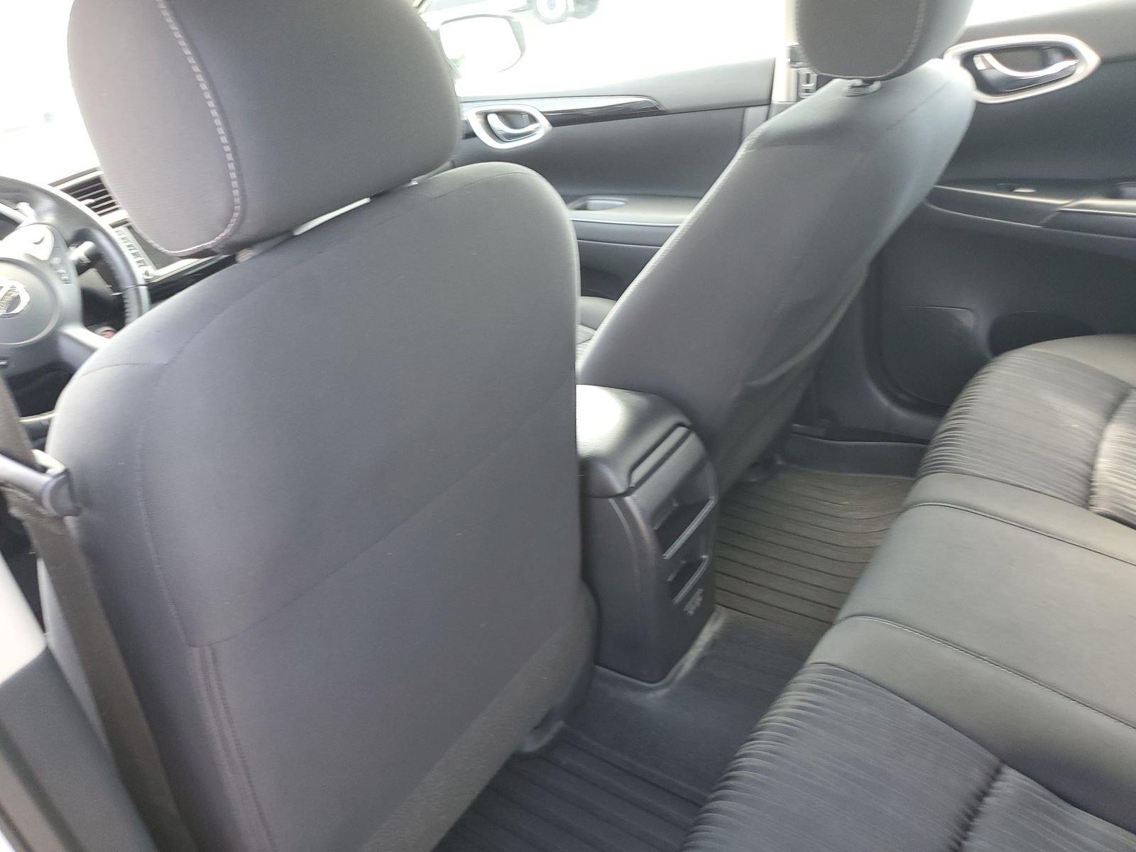 Used 2019 Nissan Sentra SV FWD image 14