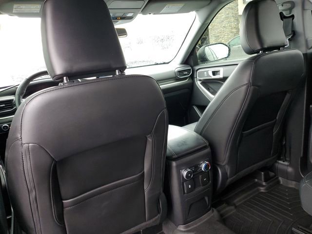 Used 2022 Ford Explorer XLT w/ Equipment Group 202A image 27