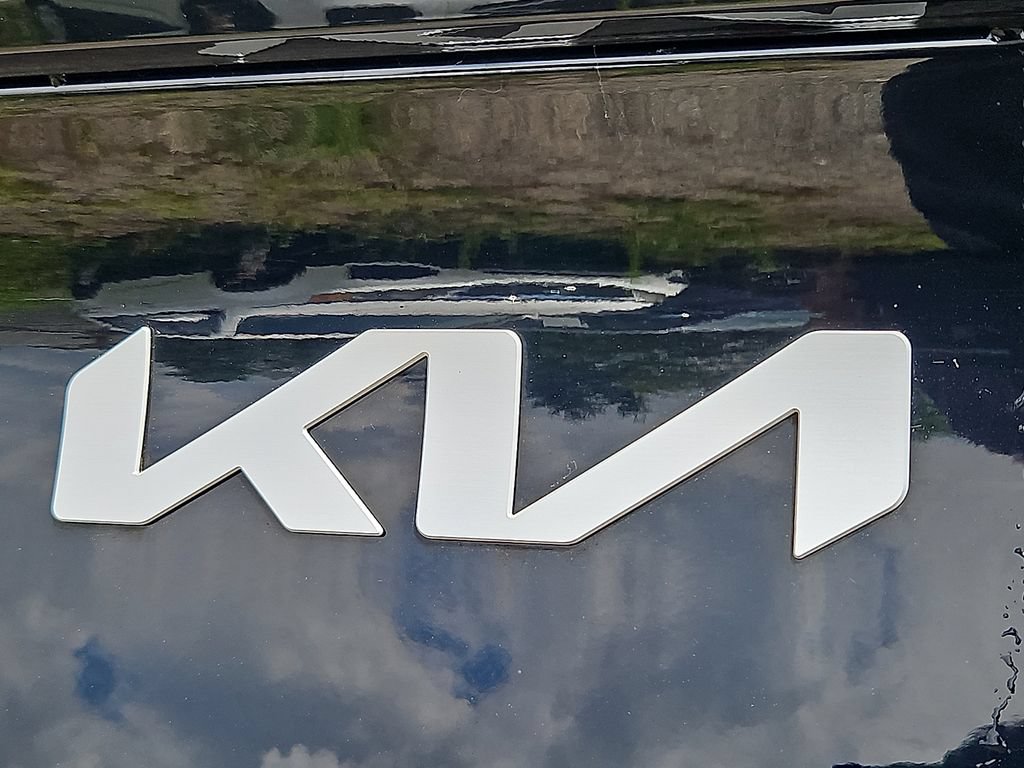 Certified 2023 Kia Sportage EX AWD/4WD image 33