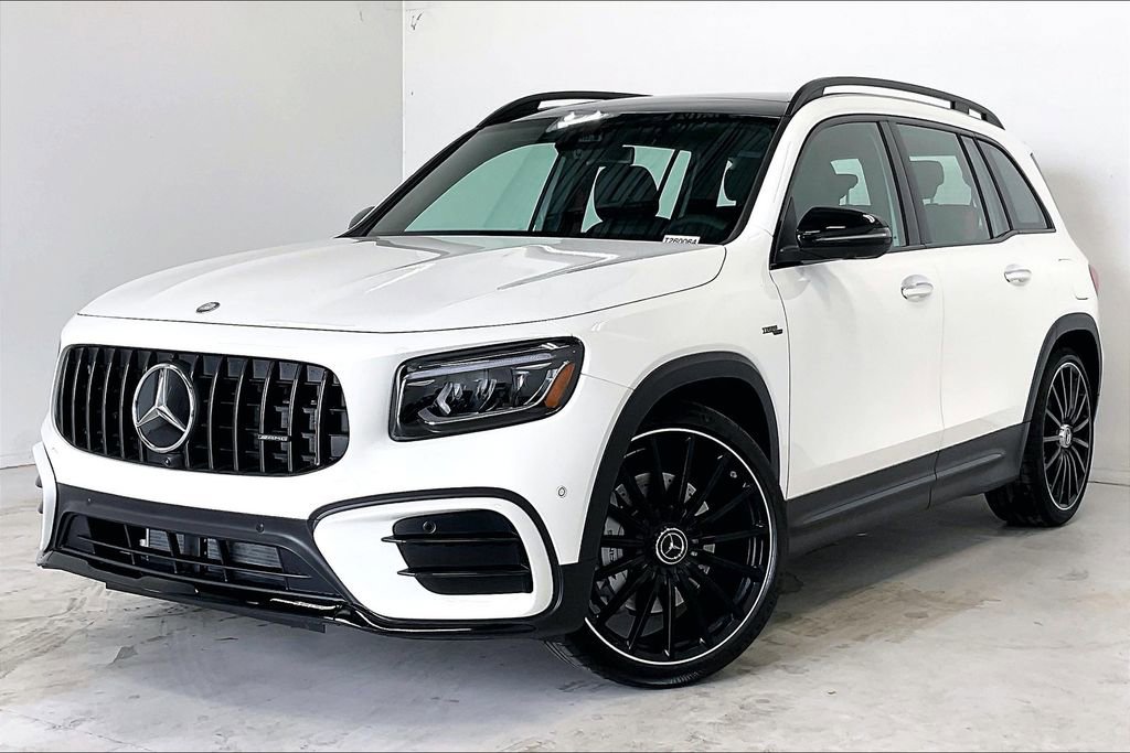 New 2026 Mercedes-Benz GLB 35 AMG 4MATIC image 2