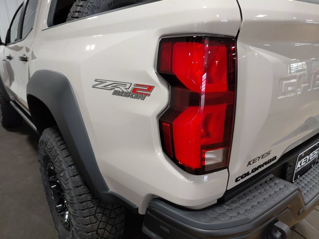 New 2026 Chevrolet Colorado ZR2 AWD/4WD image 16