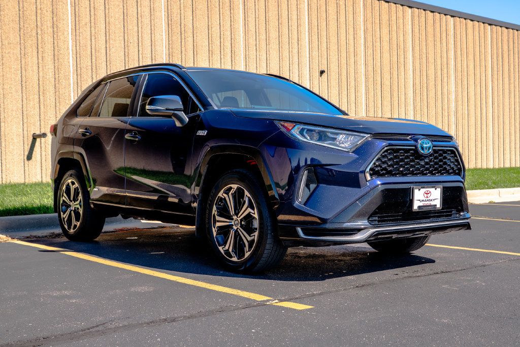 Used 2021 Toyota RAV4 XSE w/ Weather Package AWD/4WD image 2