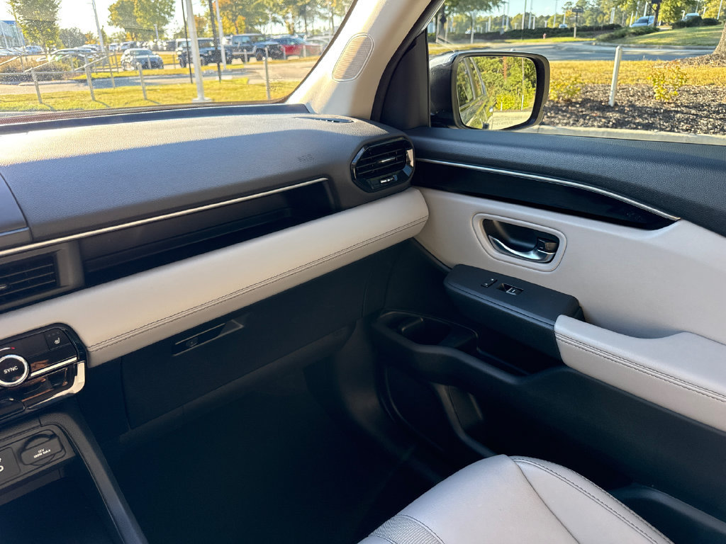 Certified 2025 Honda Pilot EX-L image 18