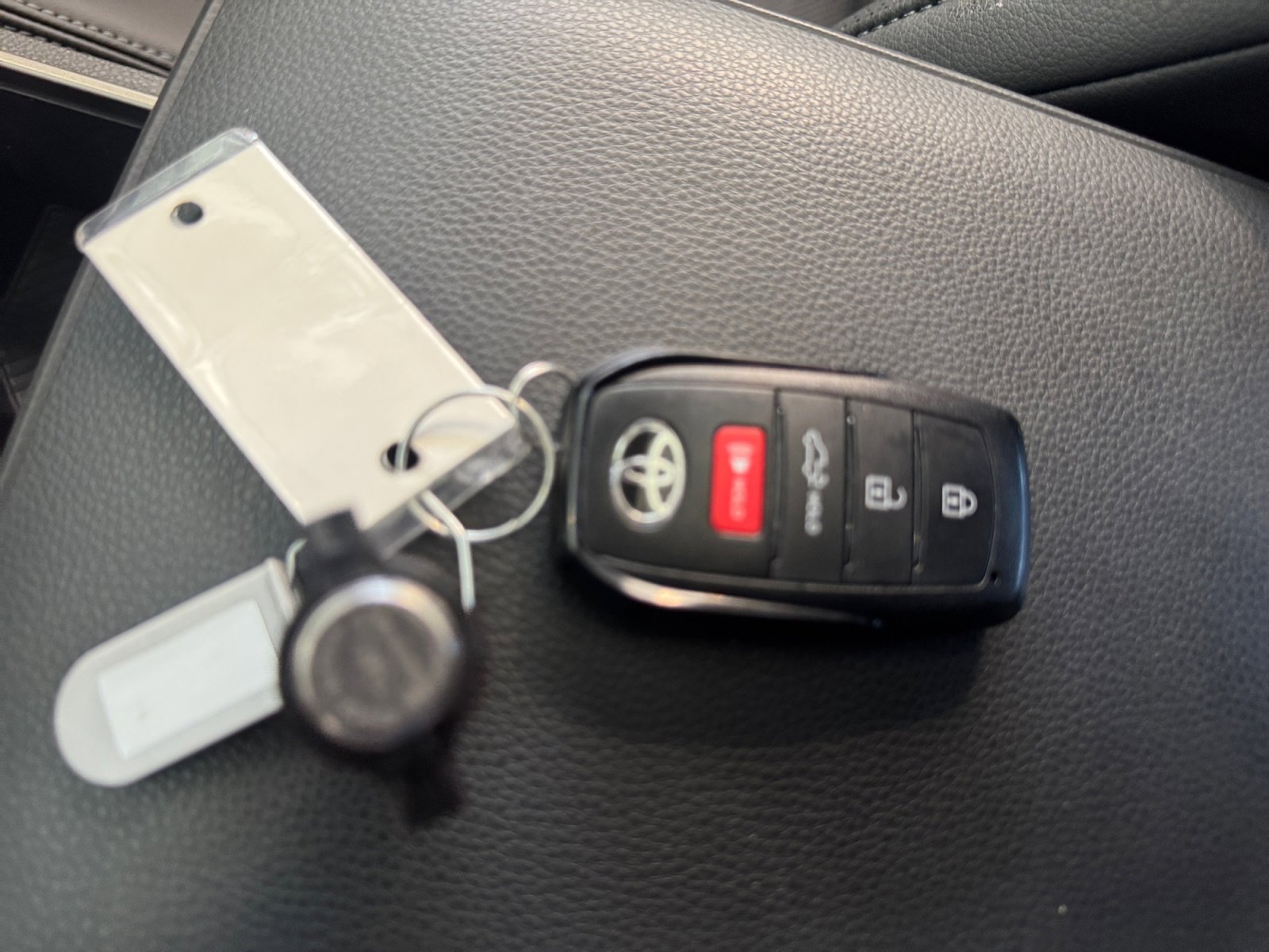 Certified 2025 Toyota Tacoma TRD Off-Road w/ TRD Off Road Premium Package image 27