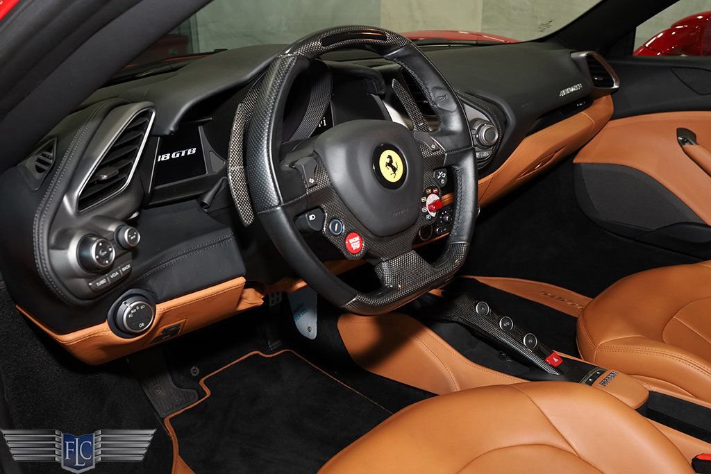 Used 2018 Ferrari 488 GTB RWD image 22
