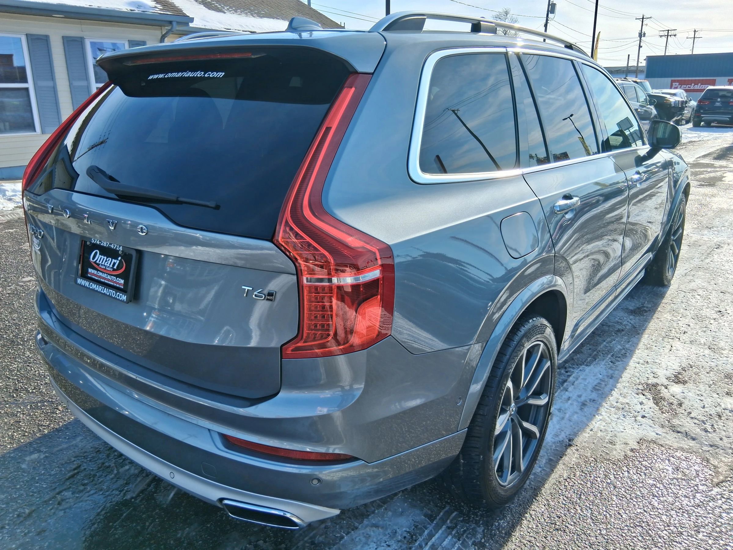 Used 2016 Volvo XC90 T6 Momentum w/ Momentum Plus Package image 9